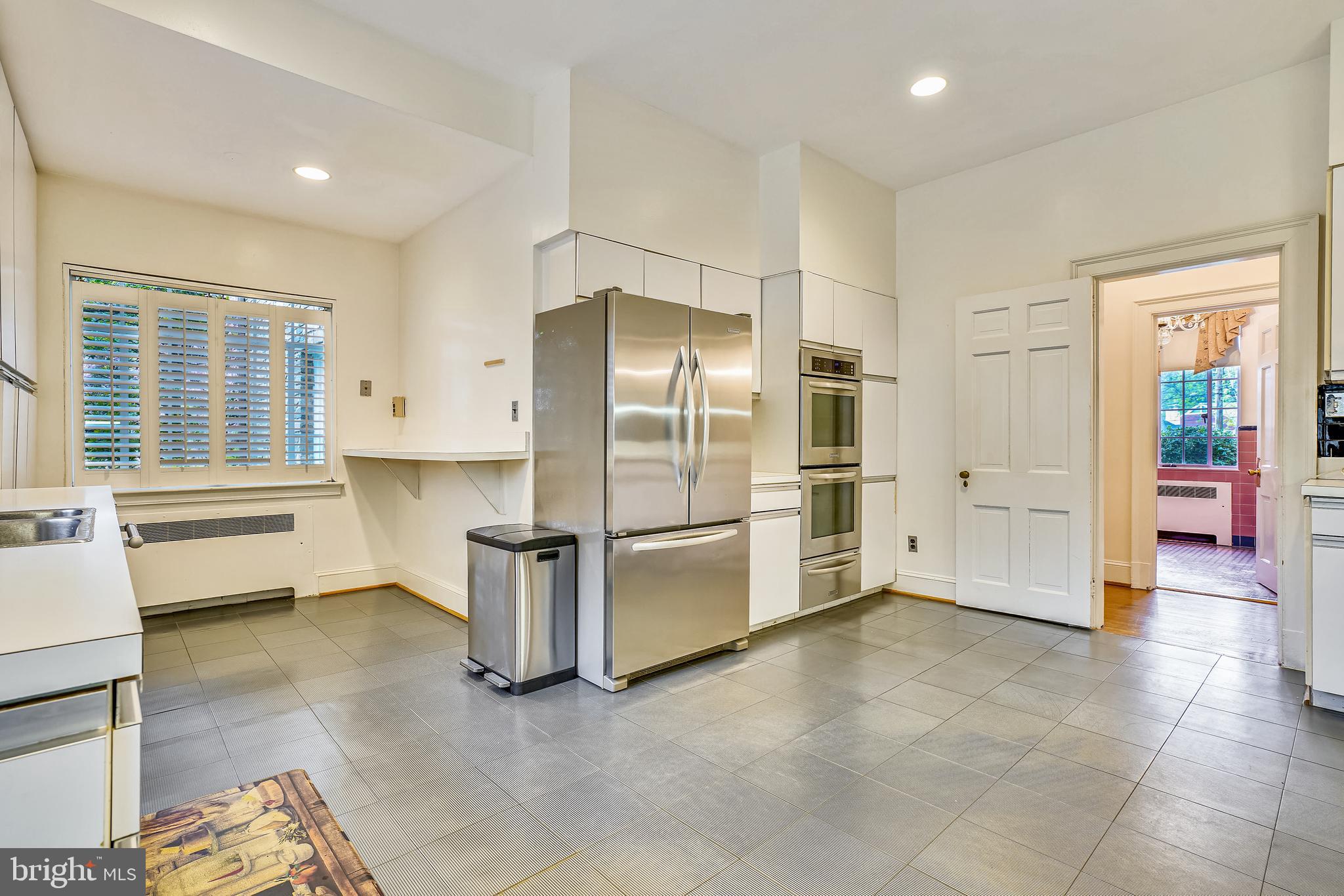 9101 Crosby Road Silver Spring, MD 20910 - Photo 17 of 89 Kitchen with Breakfast Nook