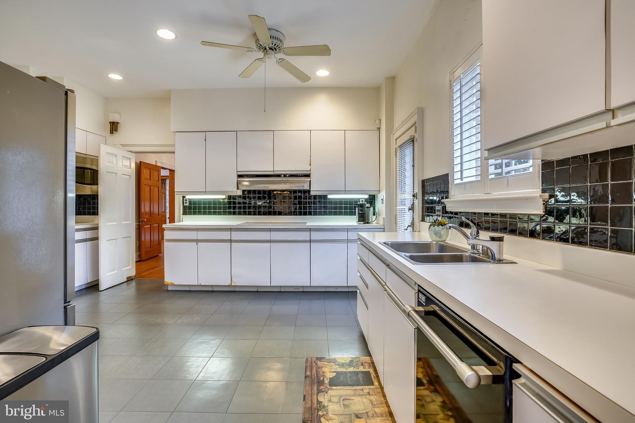 9101 Crosby Road Silver Spring, MD 20910 - Photo 20 of 89 Kitchen