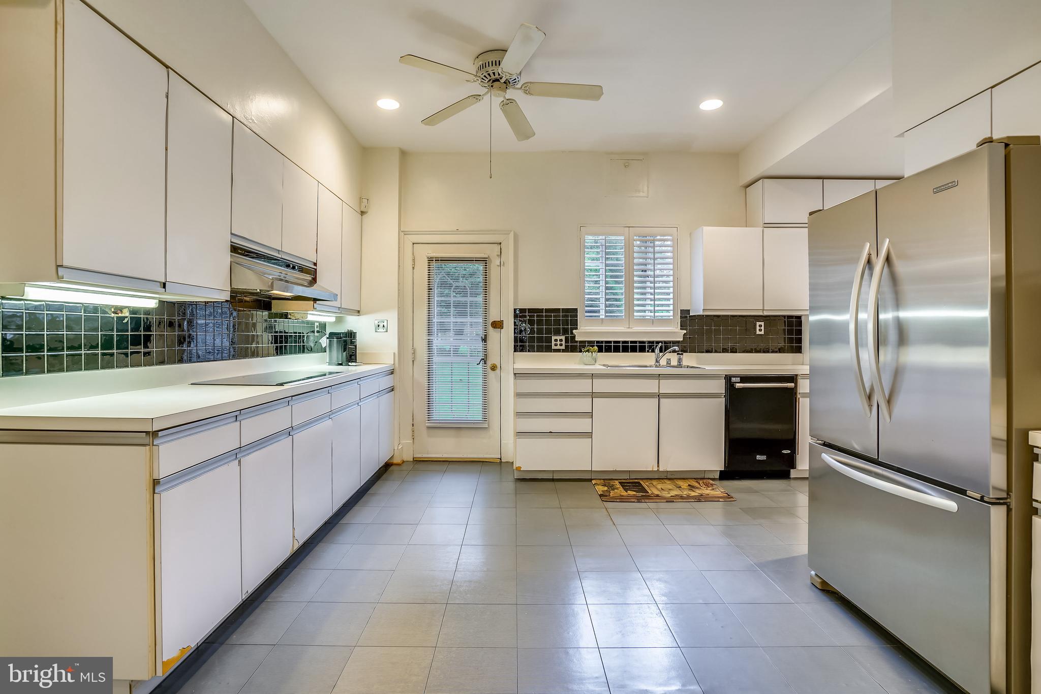 9101 Crosby Road Silver Spring, MD 20910 - Photo 21 of 89 Kitchen