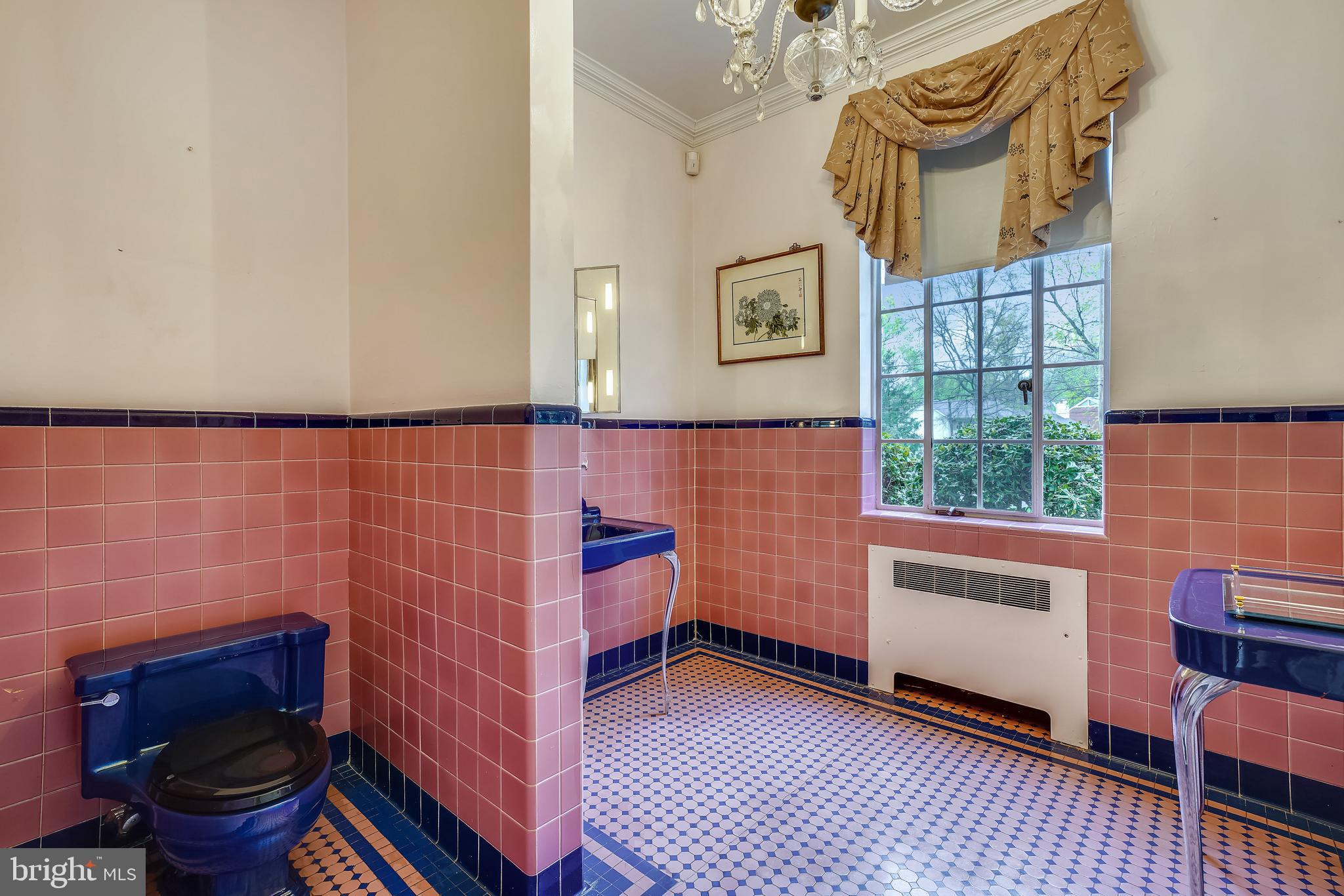 9101 Crosby Road Silver Spring, MD 20910 - Photo 22 of 89 Powder Room