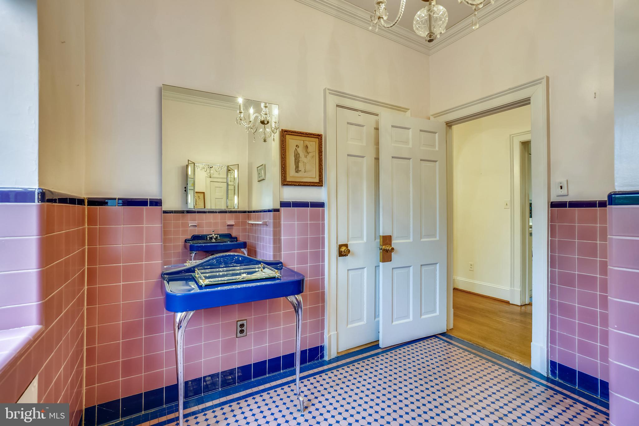 9101 Crosby Road Silver Spring, MD 20910 - Photo 24 of 89 Powder Room