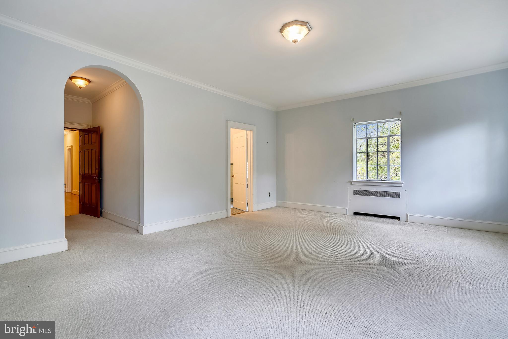 9101 Crosby Road Silver Spring, MD 20910 - Photo 29 of 89 Owner's Suite