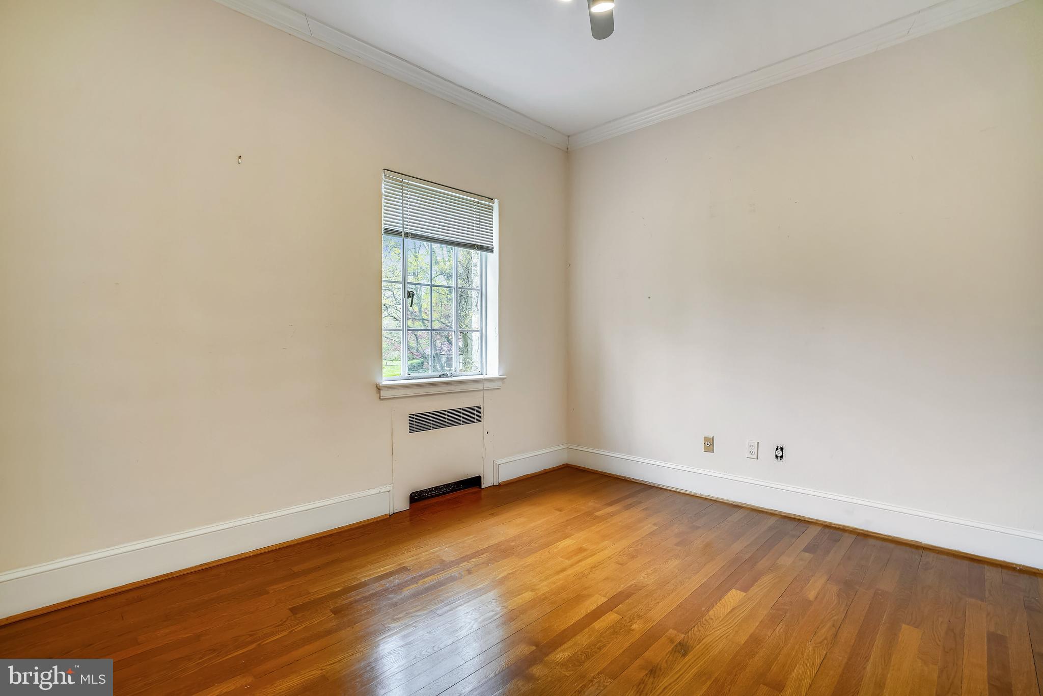 9101 Crosby Road Silver Spring, MD 20910 - Photo 44 of 89 Bedroom #4 with access to Full Bath #3