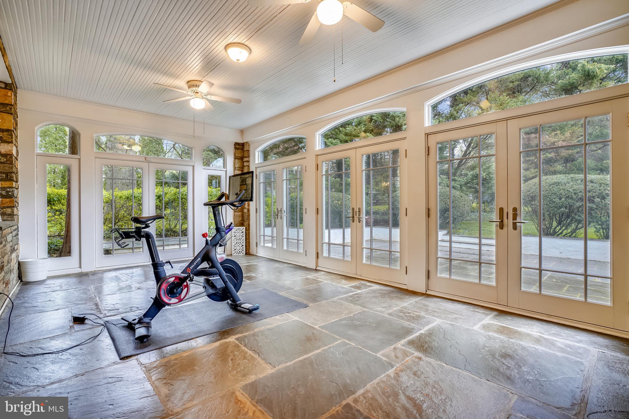 9101 Crosby Road Silver Spring, MD 20910 - Photo 9 of 89 Solarium