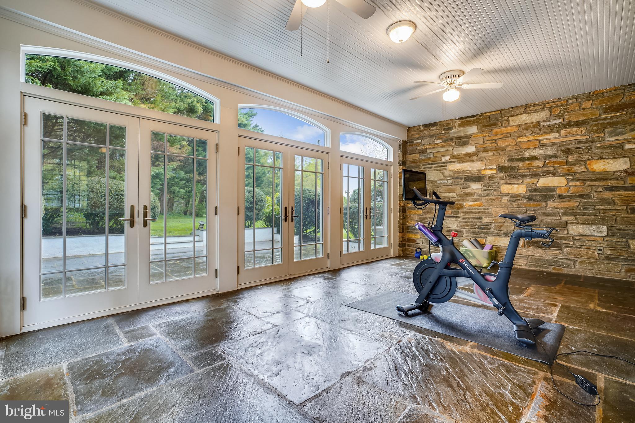 9101 Crosby Road Silver Spring, MD 20910 - Photo 10 of 89 Solarium