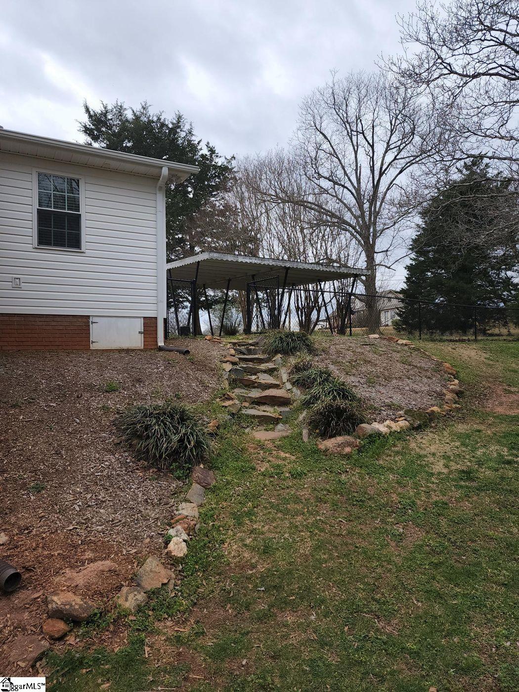 2078 Edwards Lake Road Greer, SC 29651 - Photo 12 of 13