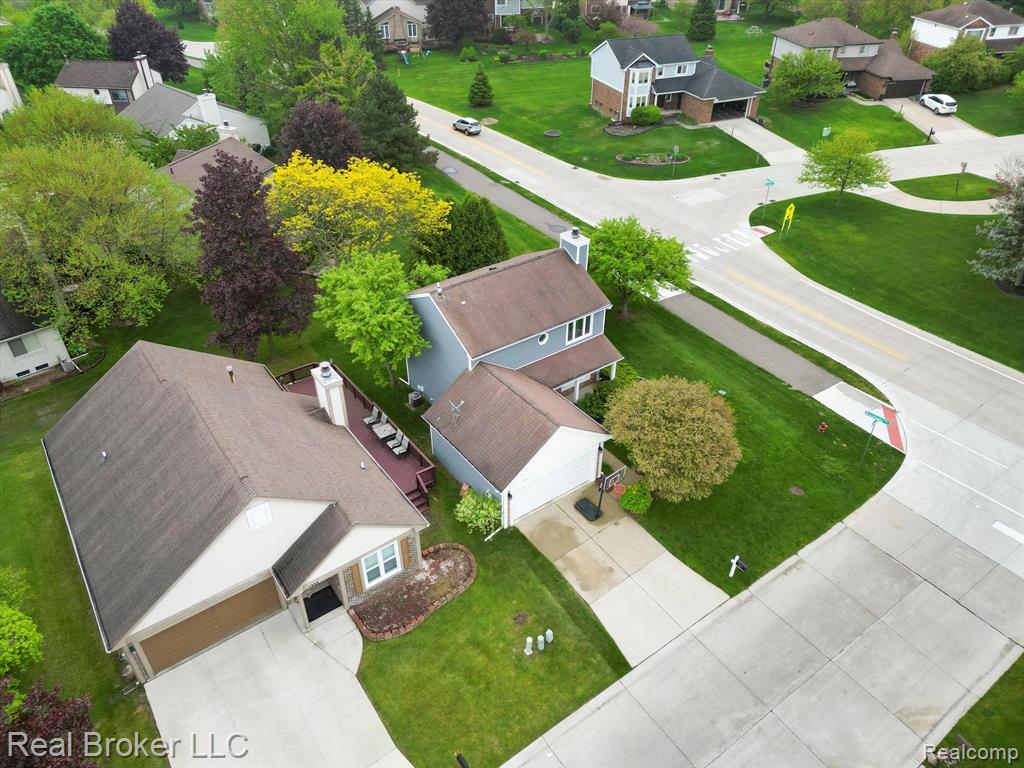 1480 Colony Drive Rochester Hills, MI 48307 - Photo 18 of 58