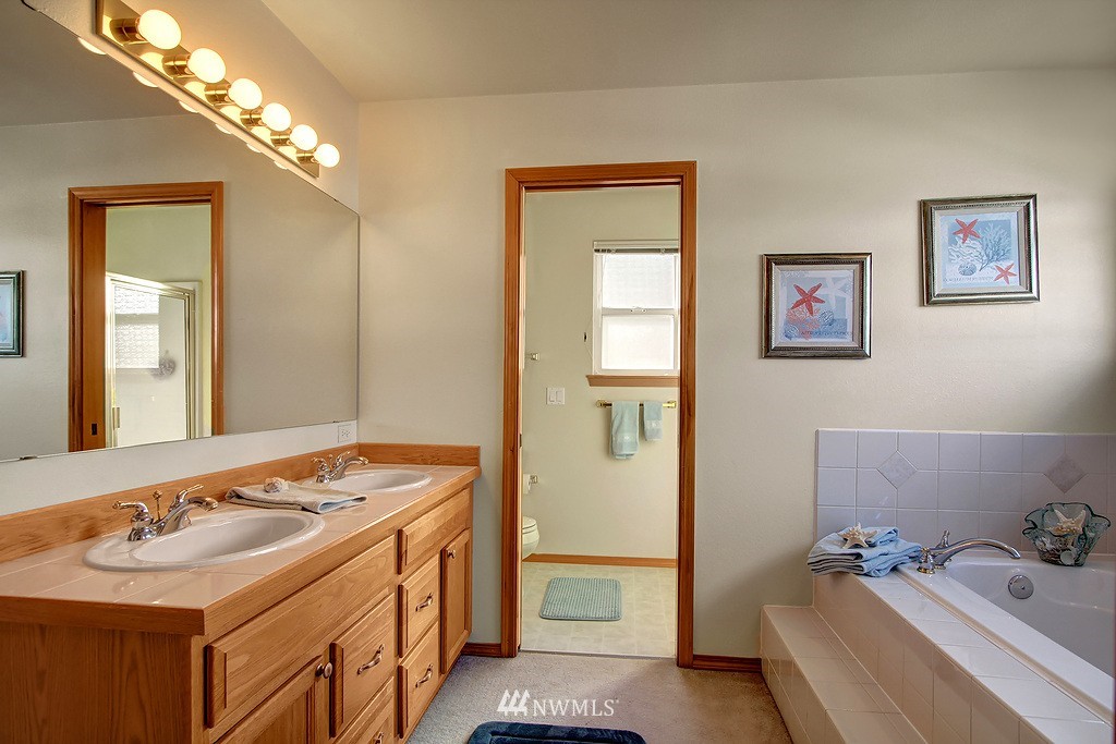 1402 237th Place Southwest Bothell, WA 98021 - Photo 12 of 18
