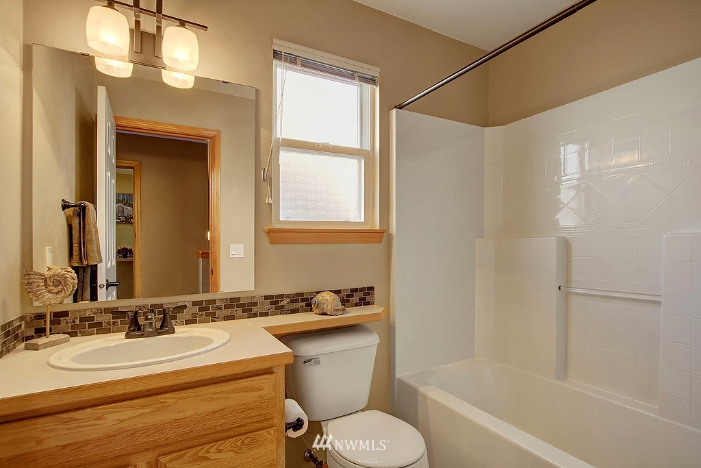 1402 237th Place Southwest Bothell, WA 98021 - Photo 14 of 18