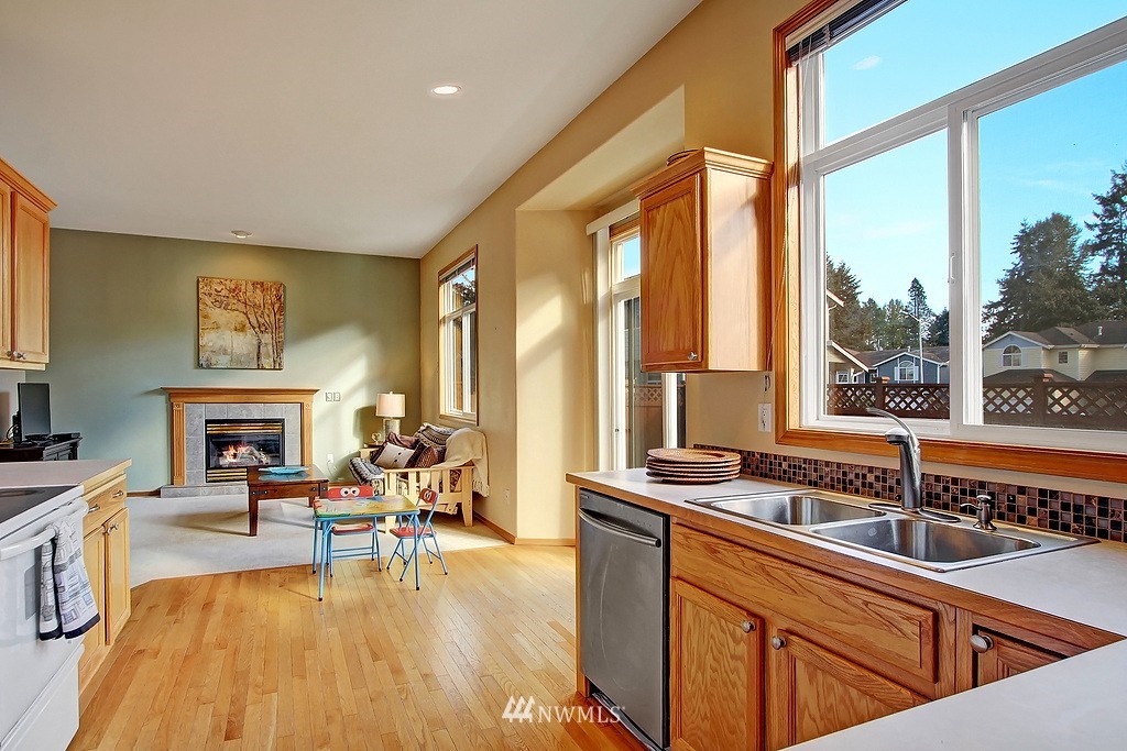 1402 237th Place Southwest Bothell, WA 98021 - Photo 6 of 18