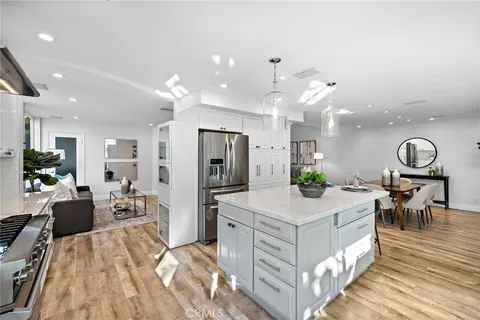 $2,500,000 | 27 Palm Beach Court, Dana Point, CA 92629