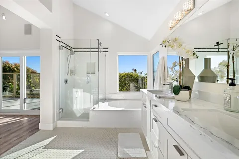 $2,500,000 | 27 Palm Beach Court, Dana Point, CA 92629