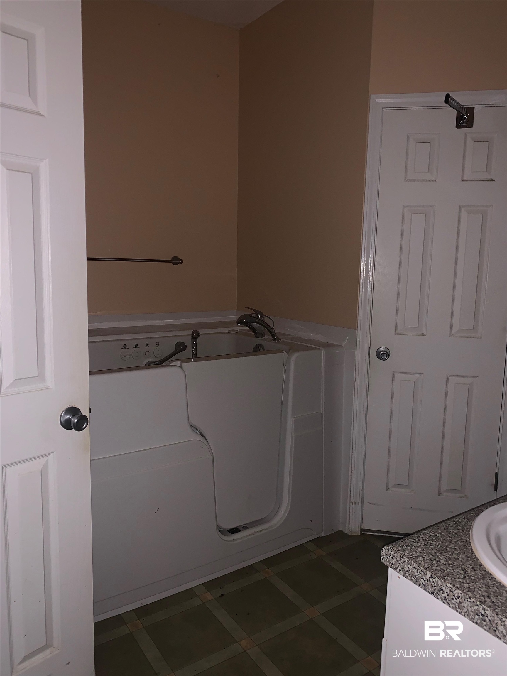 2360 Capital Drive Mobile, AL 36695 - Photo 12 of 14