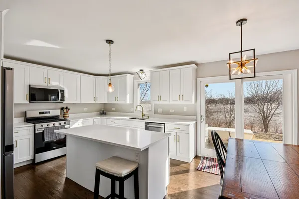 $434,900 | 24395 Patriot Lane, Crete, IL 60417