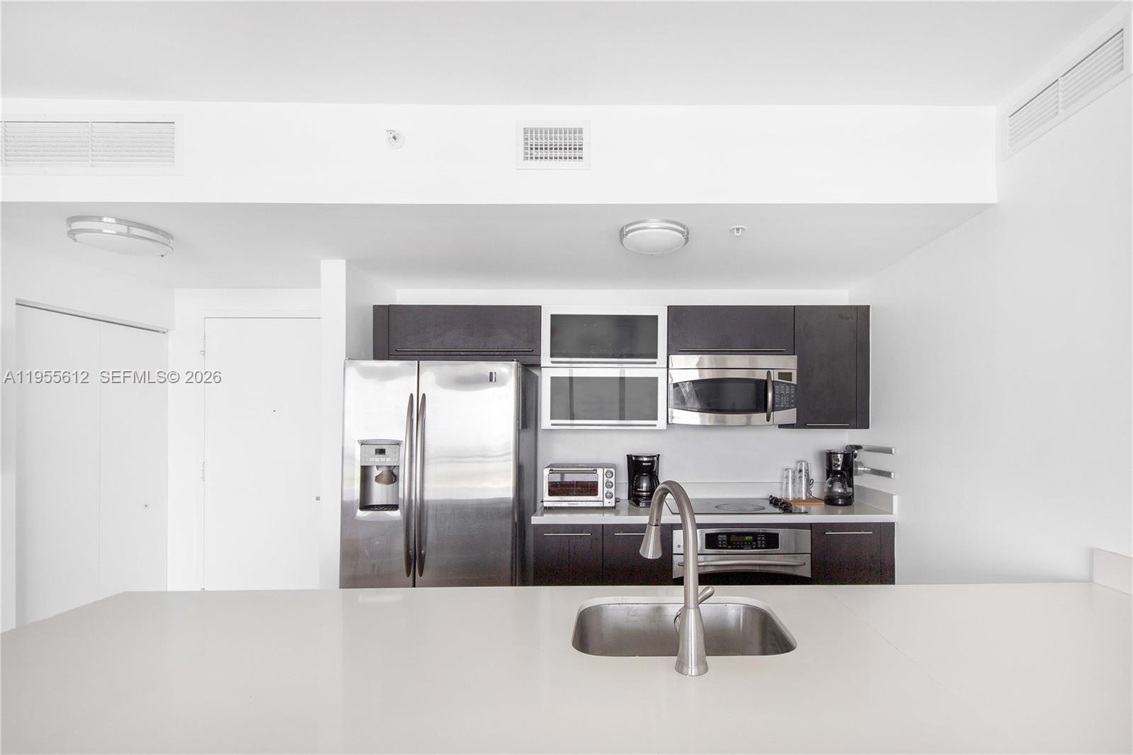 90 Southwest 3rd Street, Unit 4408 Miami, FL 33130 - Photo 7 of 46