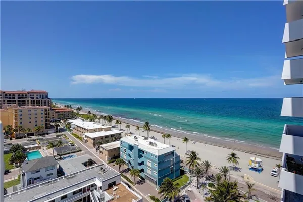 $3,000 | 3111 North Ocean Drive, Unit 1205, Hollywood, FL 33019