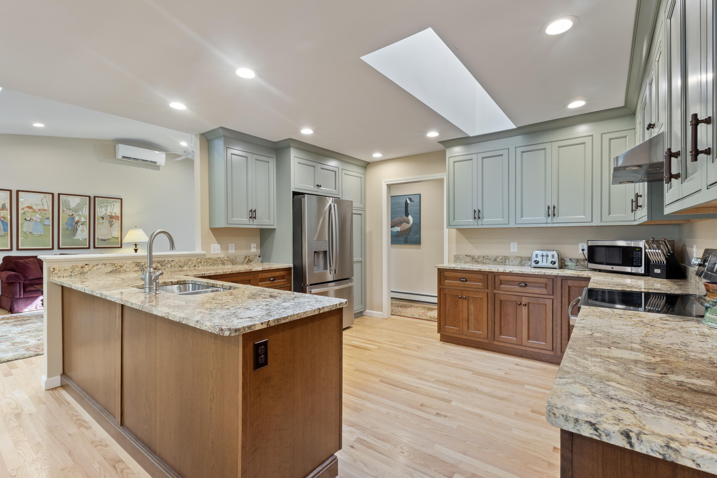 21 Vines Road Saco, ME 04072 - Photo 4 of 49 21_Vines_Rd_06