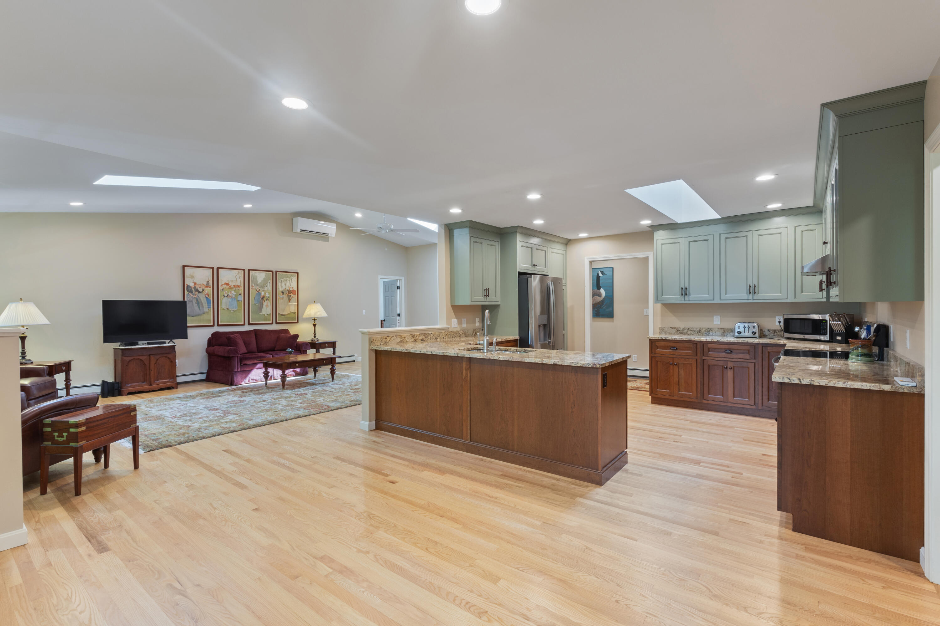 21 Vines Road Saco, ME 04072 - Photo 5 of 49 21_Vines_Rd_04