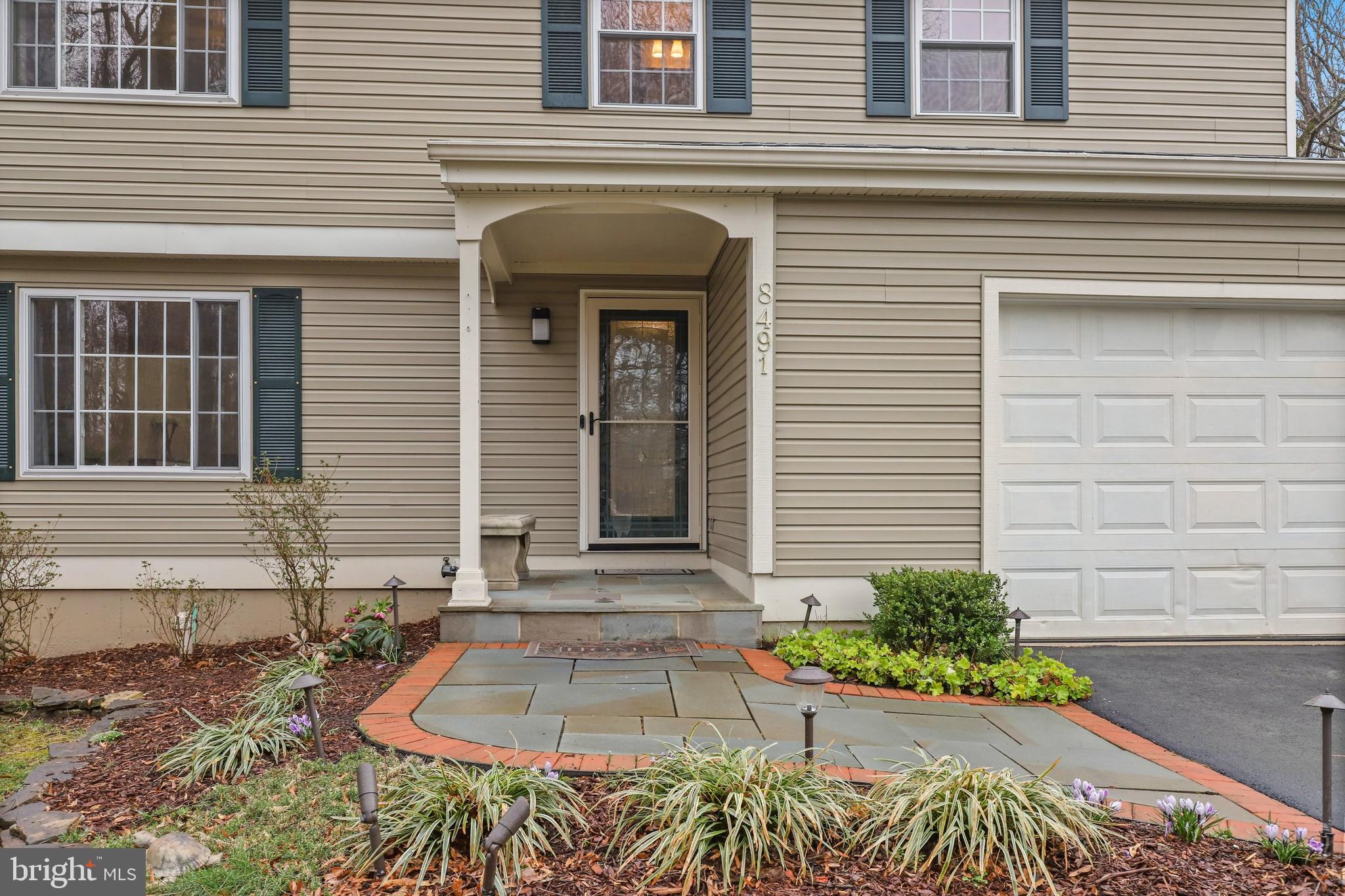 8491 Magic Tree Court Springfield, VA 22153 - Photo 3 of 53 Gallery Image 3