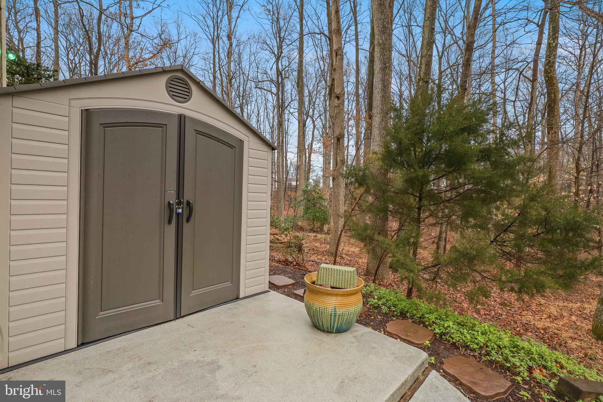 8491 Magic Tree Court Springfield, VA 22153 - Photo 45 of 53 Gallery Image 45