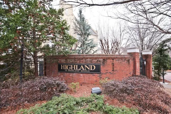 $2,000 | 375 Highland Avenue Northeast, Unit 1013, Atlanta, GA 30312