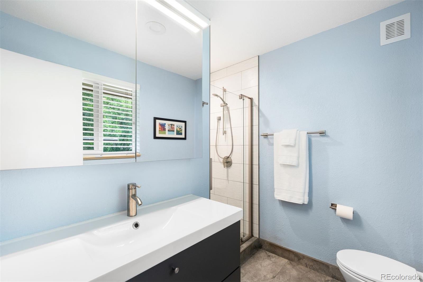 5 Circle Drive Denver, CO 80215 - Photo 14 of 29