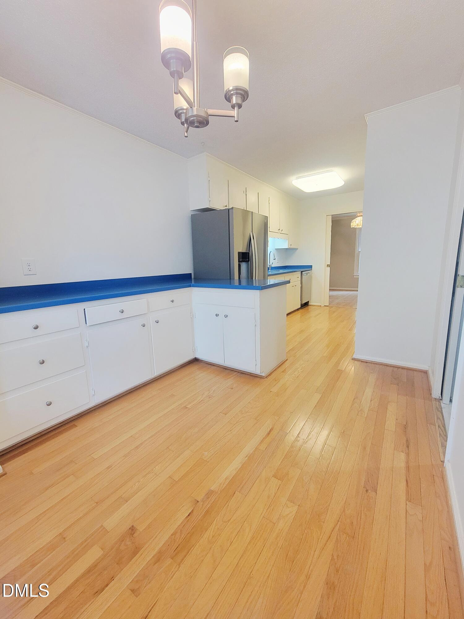 2856 Wycliff Road Raleigh, NC 27607 - Photo 4 of 65