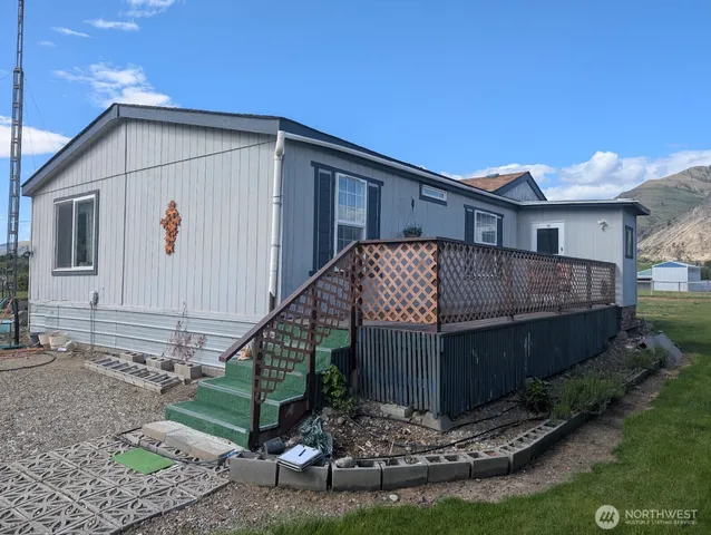 $450,000 | 12 Moonlight Drive, Oroville, WA 98844