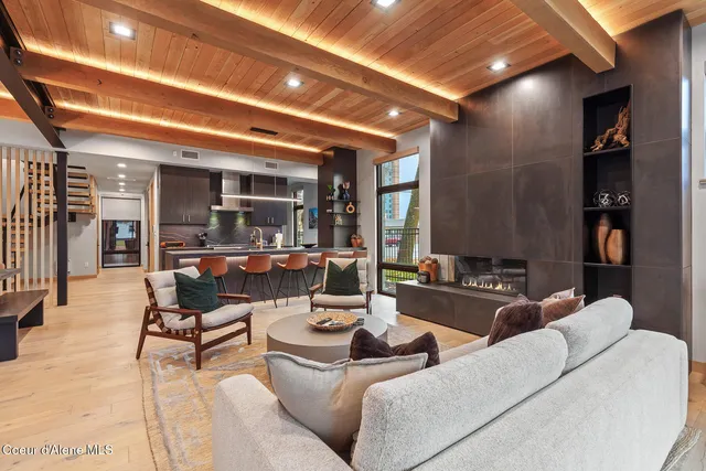 $2,275,000 | 804 East Lakeside Avenue, Coeur D'Alene, ID 83814