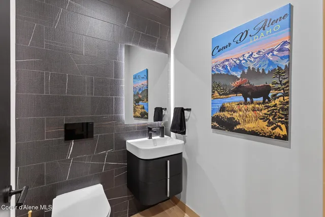 $2,275,000 | 804 East Lakeside Avenue, Coeur D'Alene, ID 83814