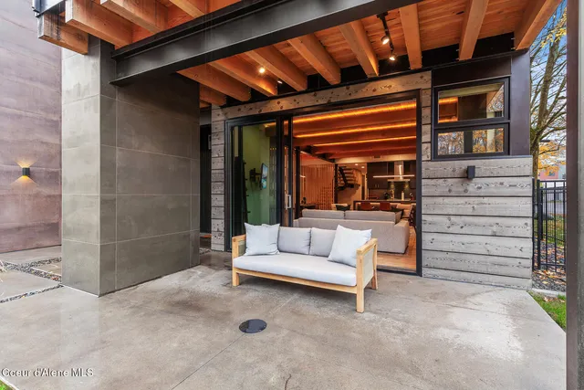 $2,275,000 | 804 East Lakeside Avenue, Coeur D'Alene, ID 83814