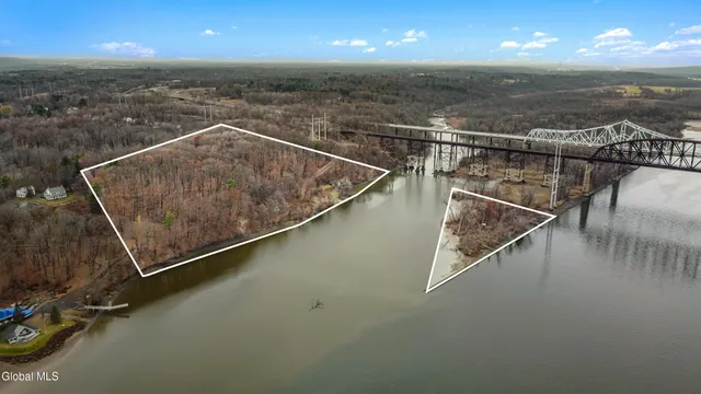 $415,000 | 65 Fox Street, Coeymans, NY 12158