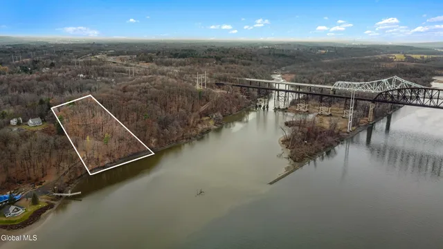 $415,000 | 65 Fox Street, Coeymans, NY 12158