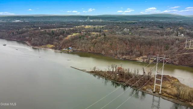 $415,000 | 65 Fox Street, Coeymans, NY 12158