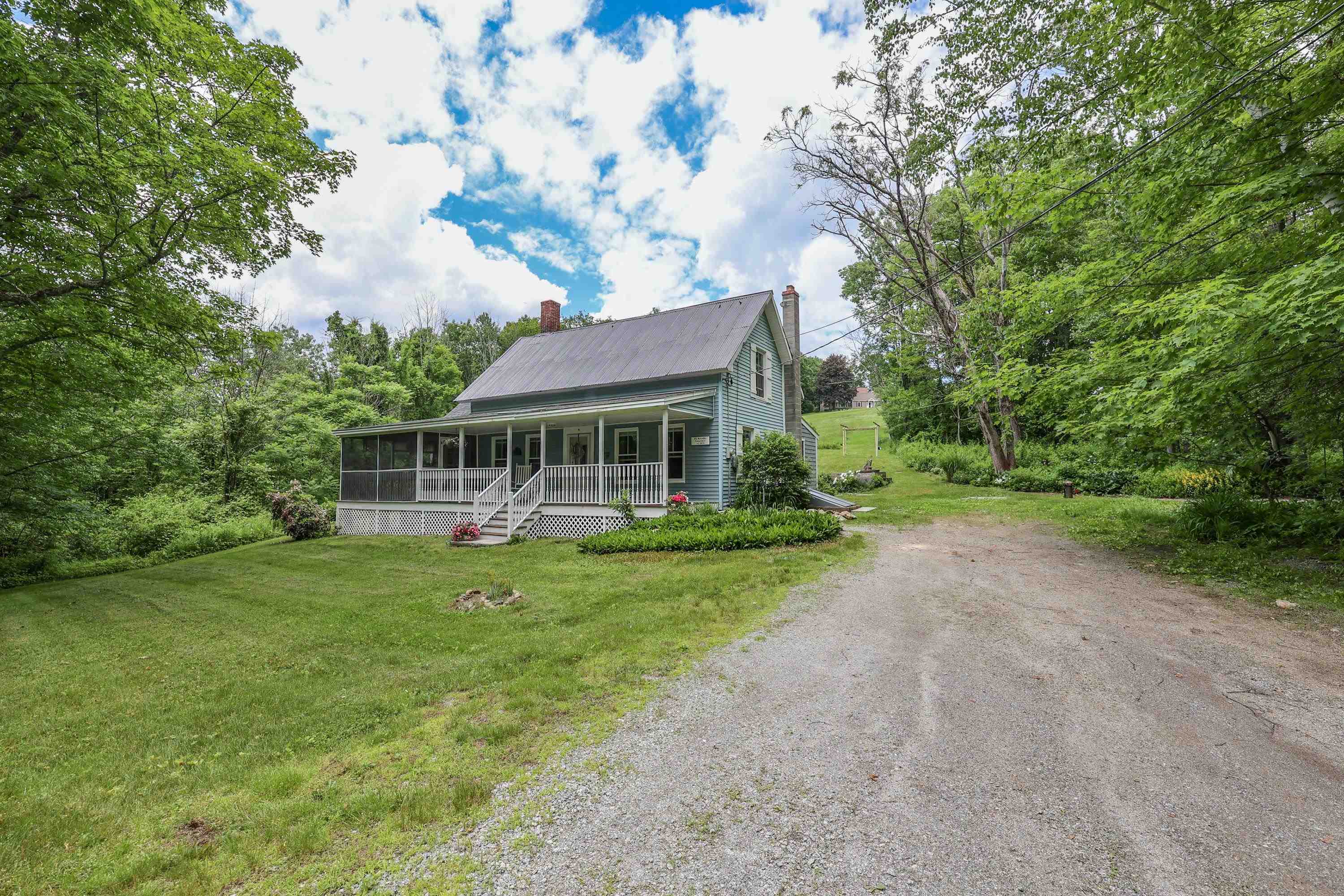 36 Long Pond Road Dunbarton, NH 03046 - Photo 2 of 34