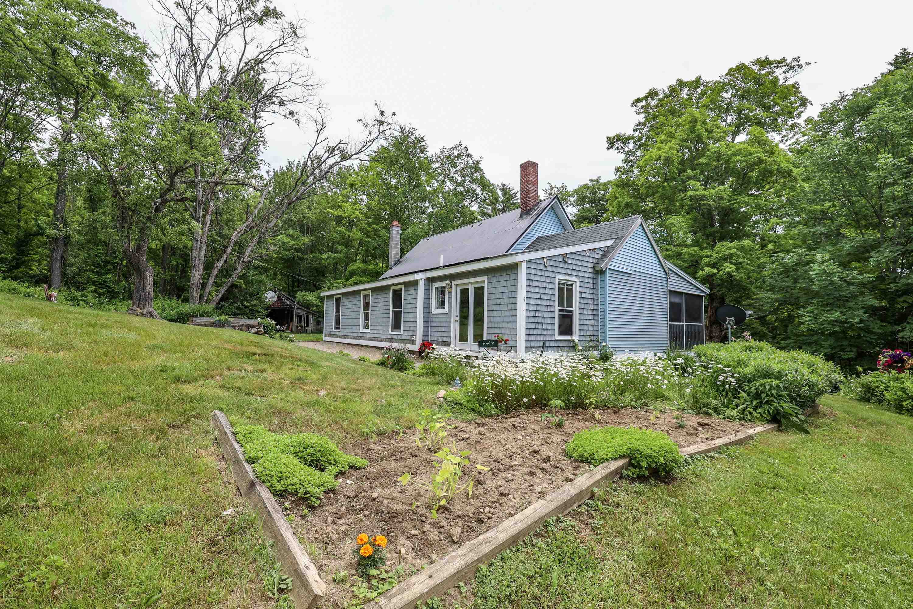 36 Long Pond Road Dunbarton, NH 03046 - Photo 23 of 34