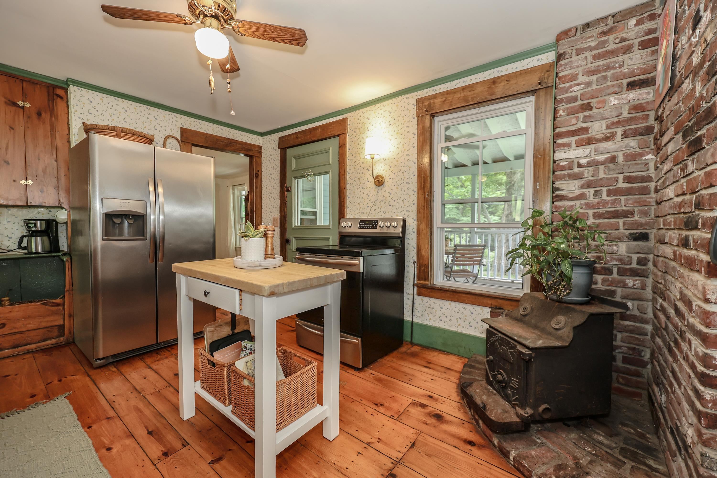 36 Long Pond Road Dunbarton, NH 03046 - Photo 8 of 34