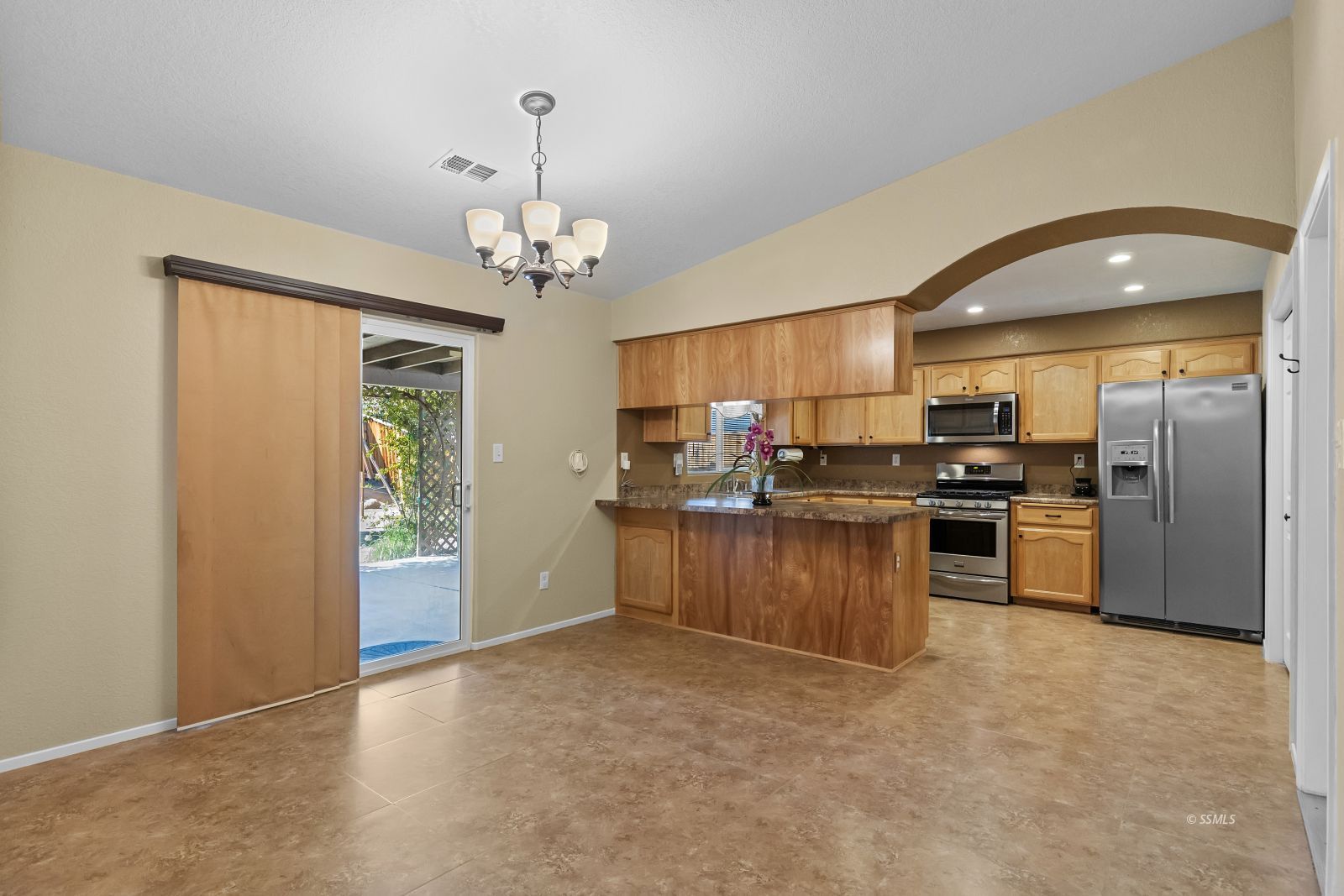 571 South Alvord Street Ridgecrest, CA 93555 - Photo 12 of 31 Gallery Image 12