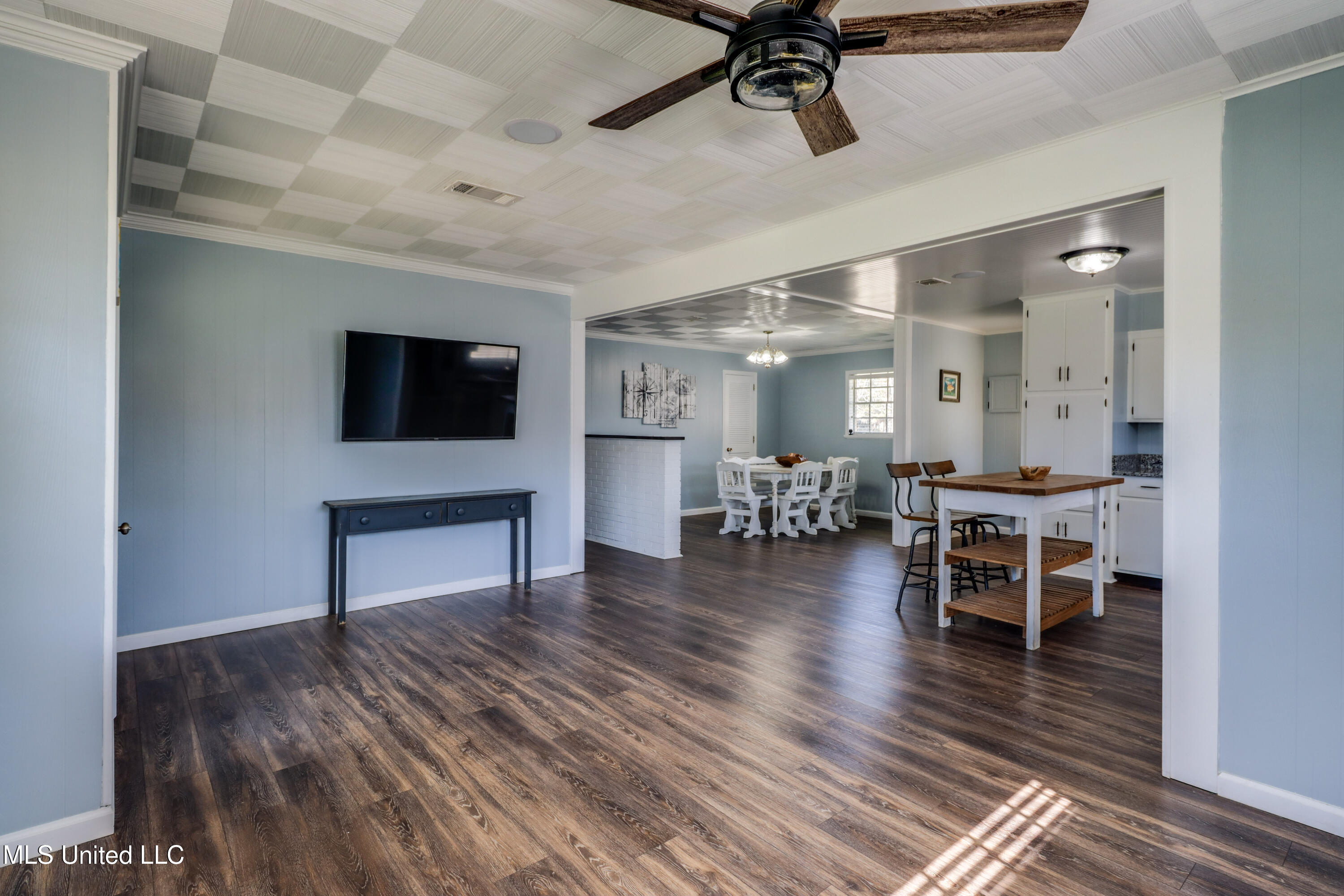 5518 Gates Avenue Long Beach, MS 39560 - Photo 7 of 28 IMG_1078-Edit