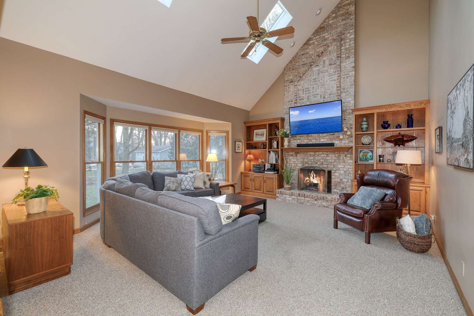 990 Danforth Drive Batavia, IL 60510 - Photo 10 of 46 Gallery Image 10