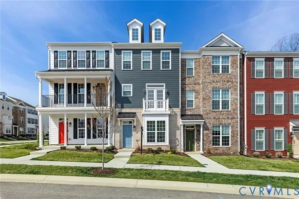 $469,500 | 13756 Village View Drive, Midlothian, VA 23114