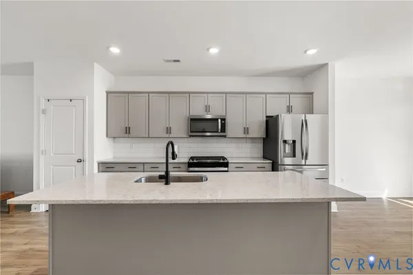 $469,500 | 13756 Village View Drive, Midlothian, VA 23114