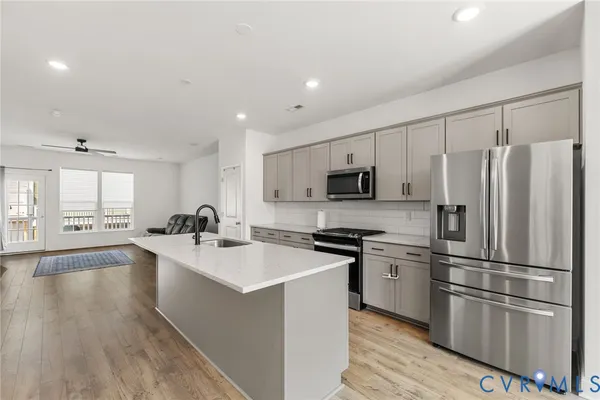 $469,500 | 13756 Village View Drive, Midlothian, VA 23114