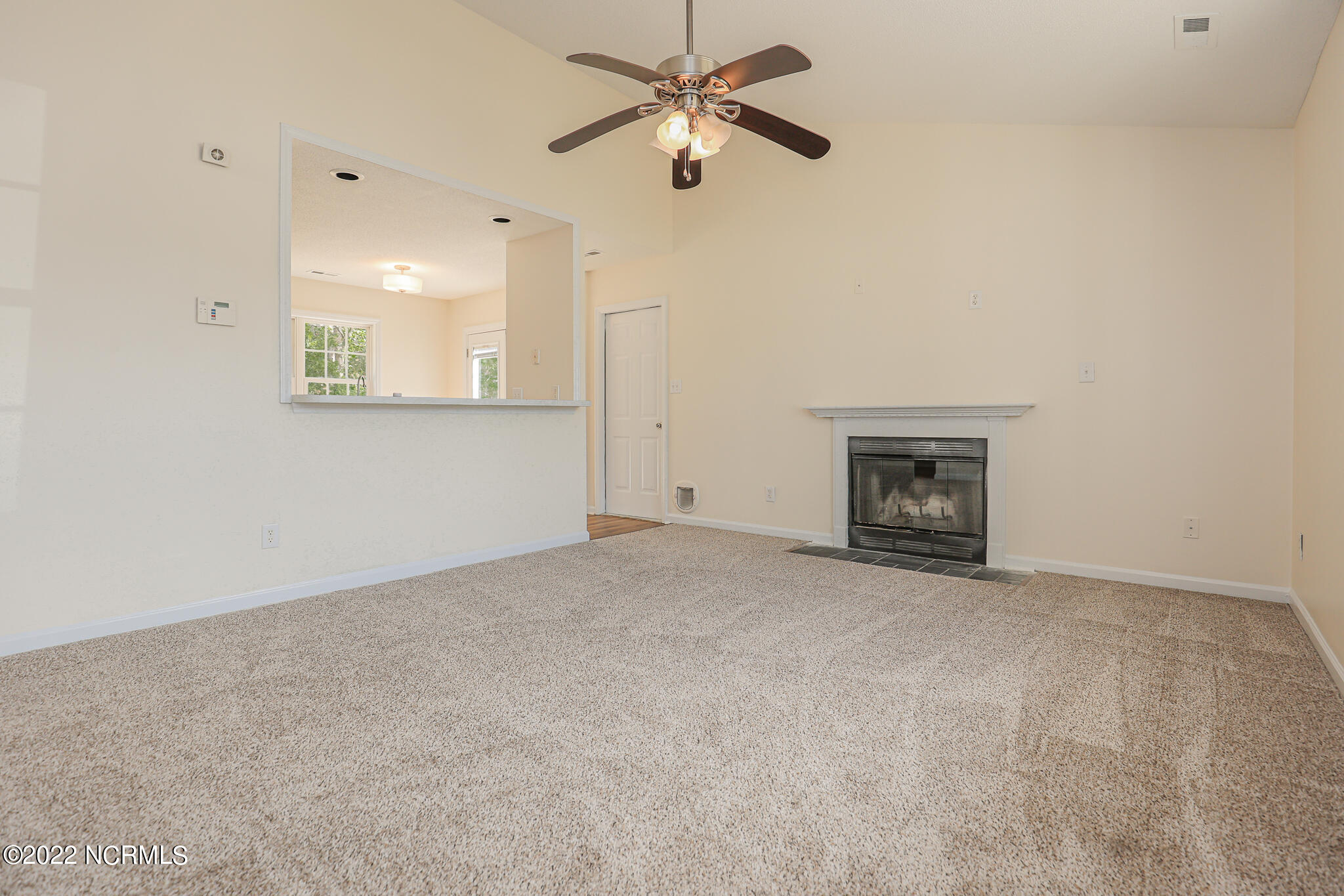 221 Parnell Road Hubert, NC 28539 - Photo 14 of 37 221 Parnell-10