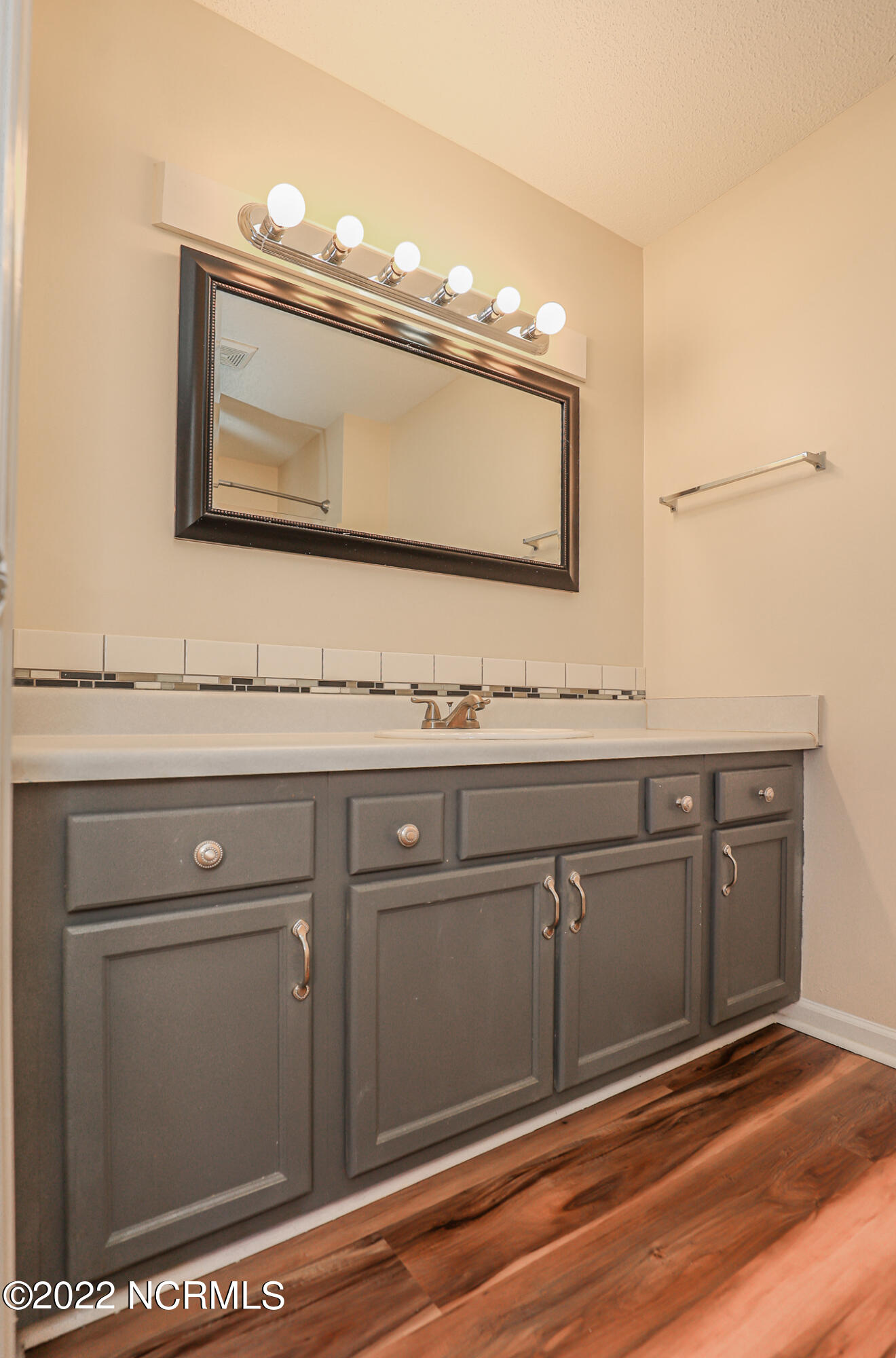 221 Parnell Road Hubert, NC 28539 - Photo 17 of 37 221 Parnell-23