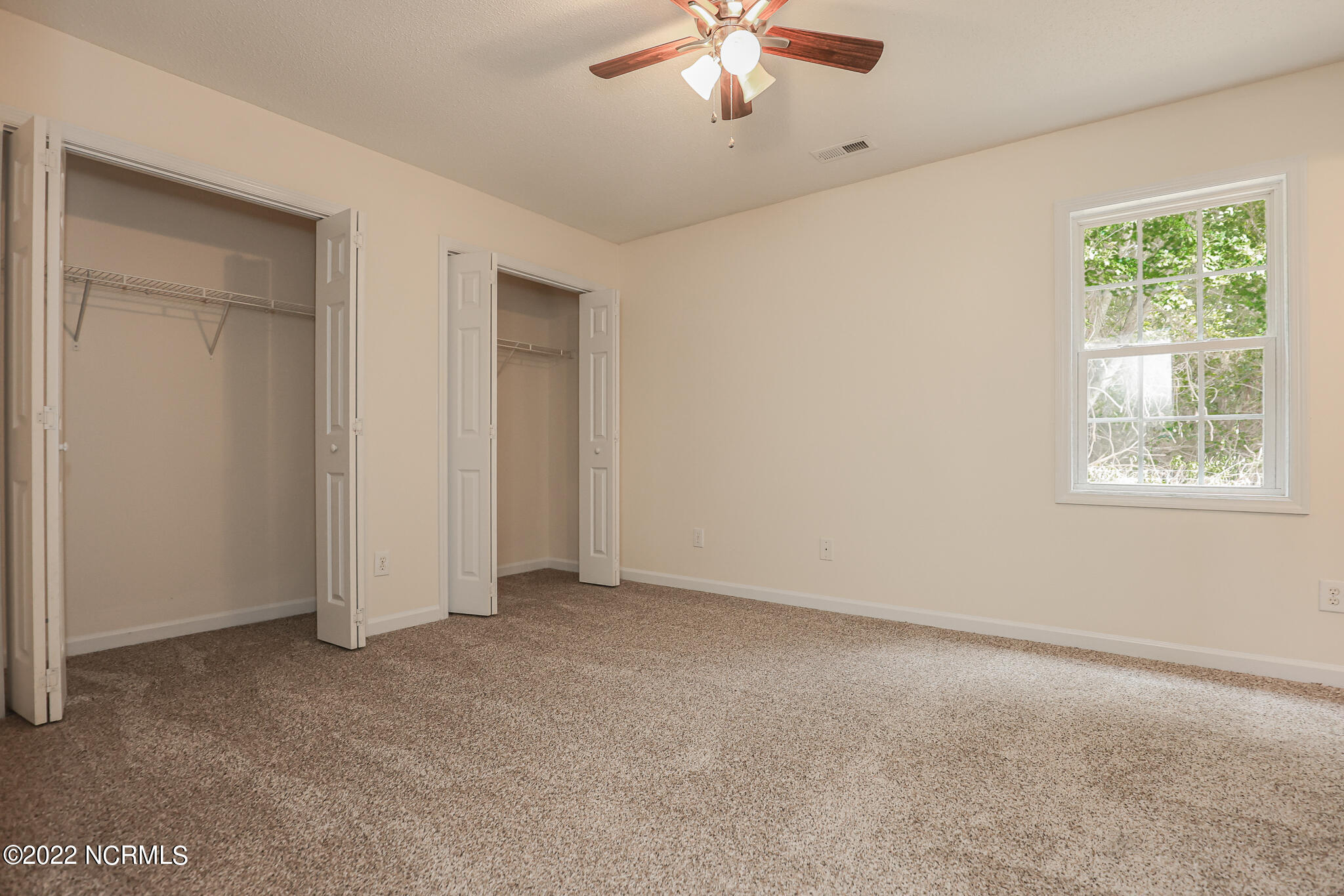 221 Parnell Road Hubert, NC 28539 - Photo 18 of 37 221 Parnell-31