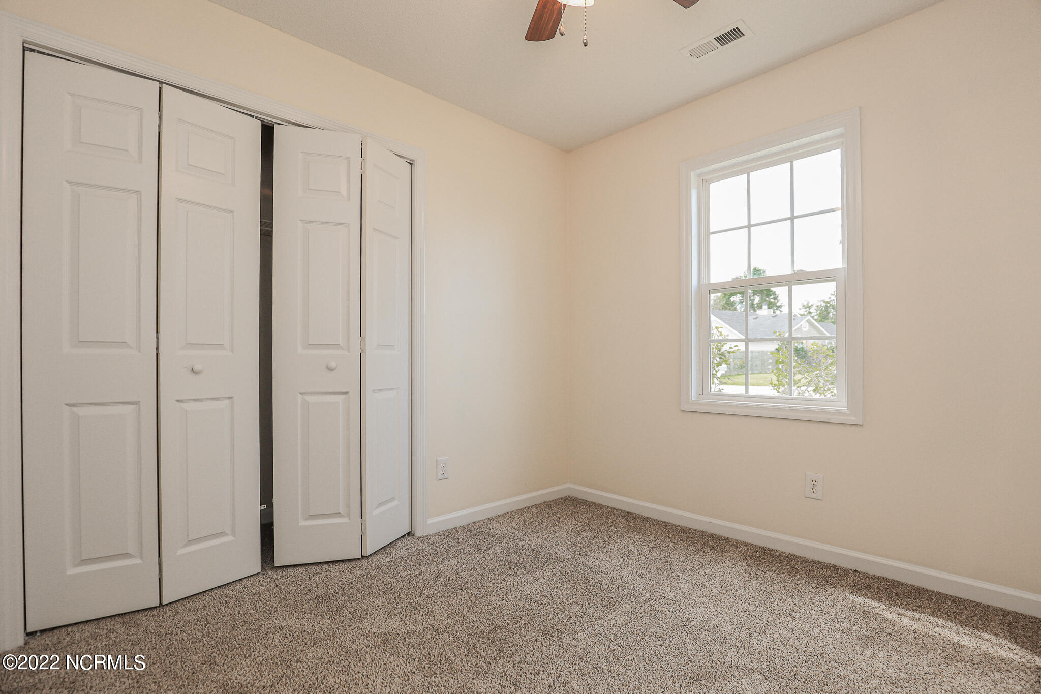 221 Parnell Road Hubert, NC 28539 - Photo 28 of 37 221 Parnell-24