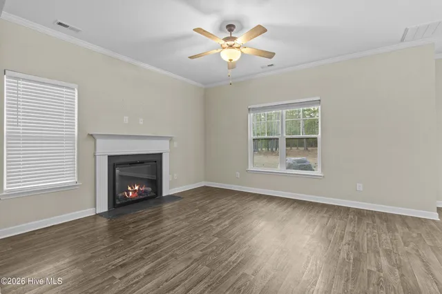 $1,900 | 405 Crestmont Court, Richlands, NC 28574