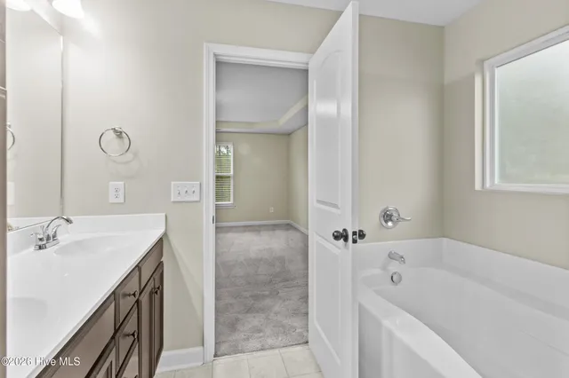 $1,900 | 405 Crestmont Court, Richlands, NC 28574