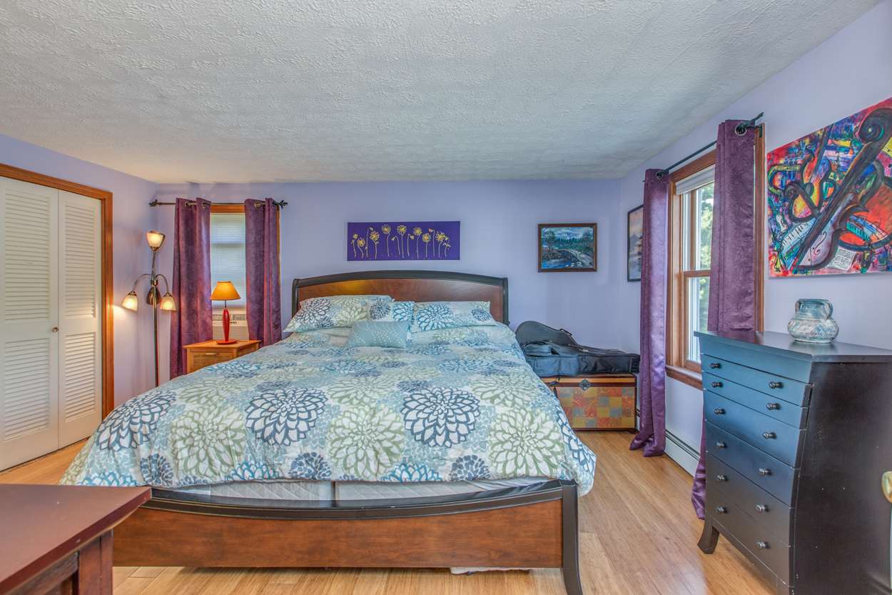 7 Corduroy Road, Unit 4 Amherst, NH 03031 - Photo 13 of 33
